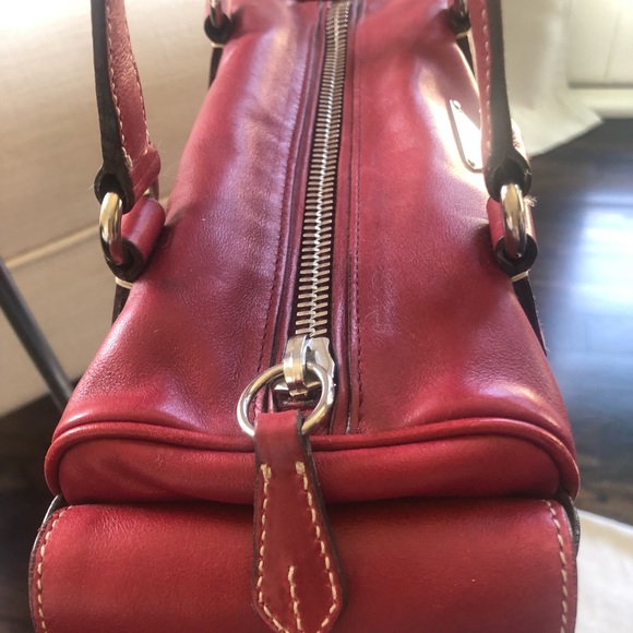 Prada lambskin bag (Vitello Heavy in Cerise) - Picture 4 of 8